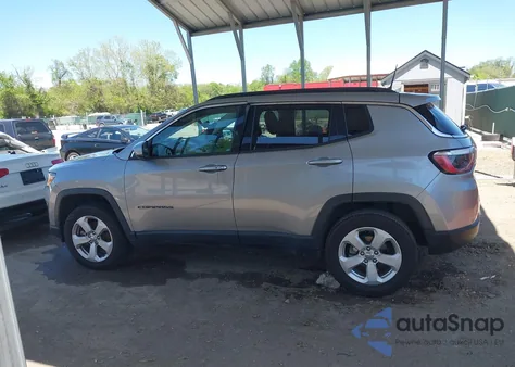2021 Jeep Compass North z USA, uszkodzony, nr VIN 3C4NJDBB9MT514821